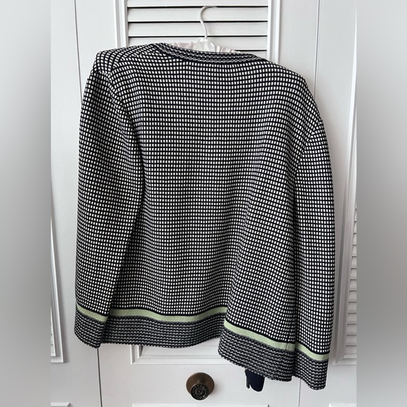 St John sport women’s small zip up - Picture 3 of 3